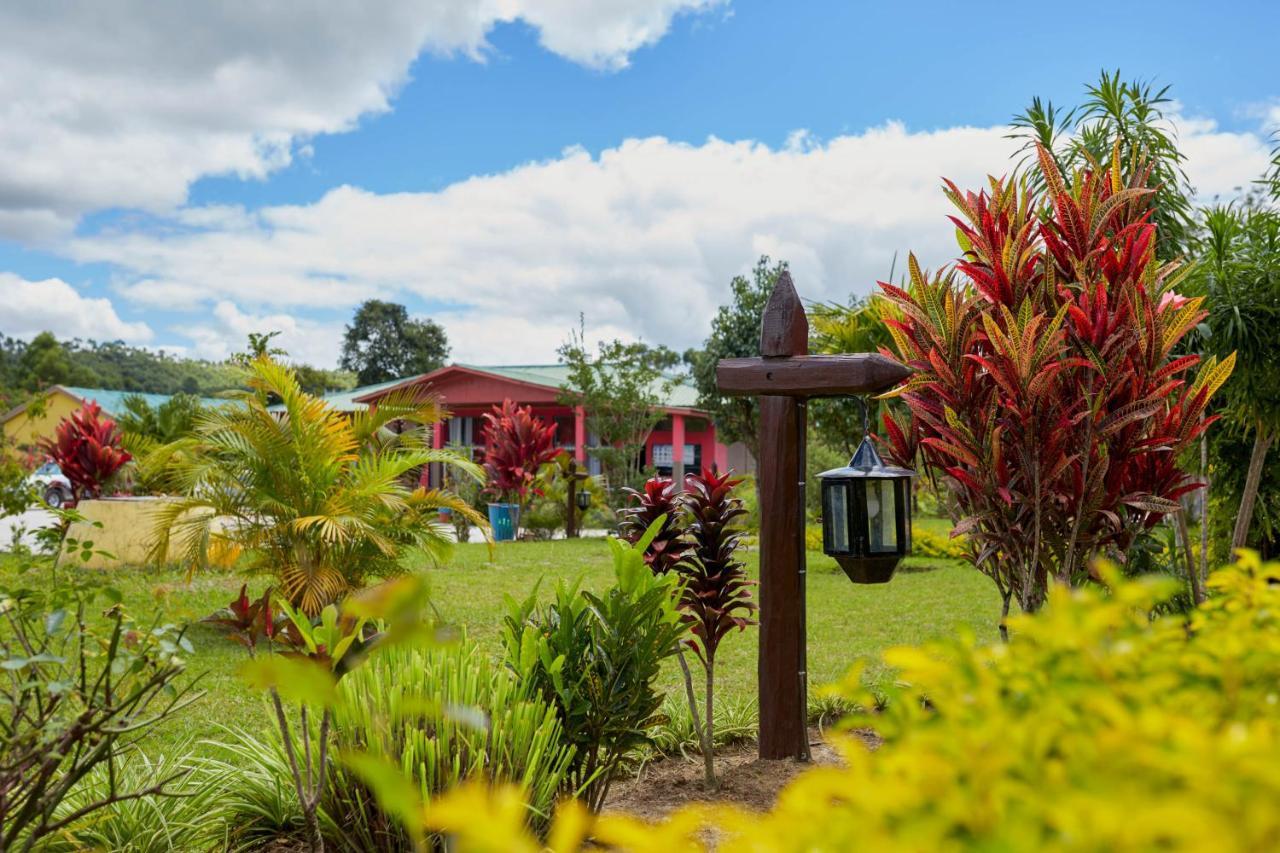 Andasibe Lemurs Lodge Bagian luar foto