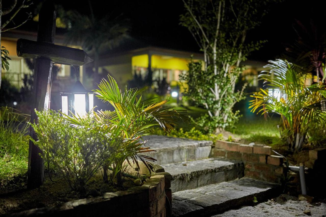 Andasibe Lemurs Lodge Bagian luar foto