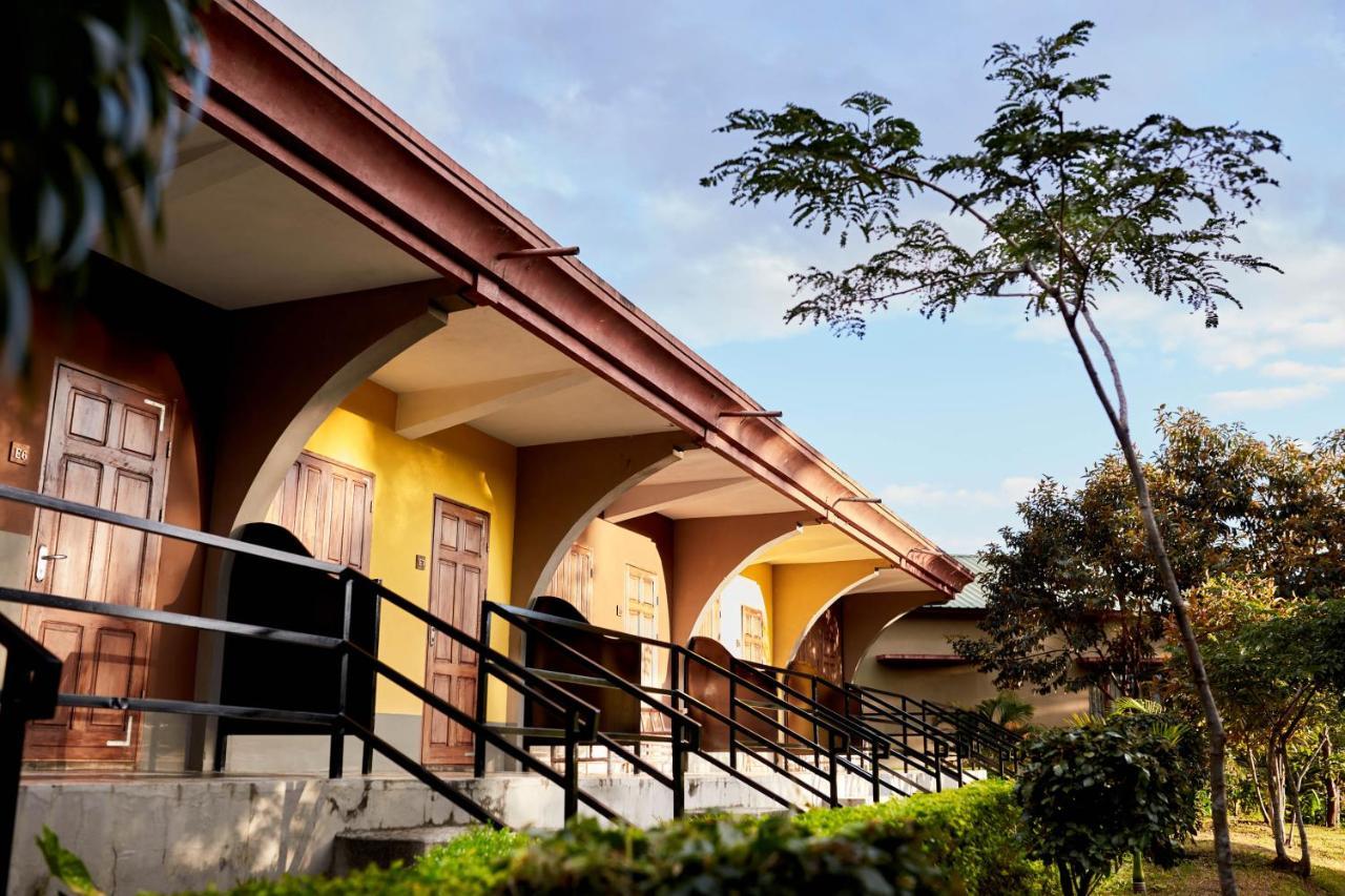 Andasibe Lemurs Lodge Bagian luar foto