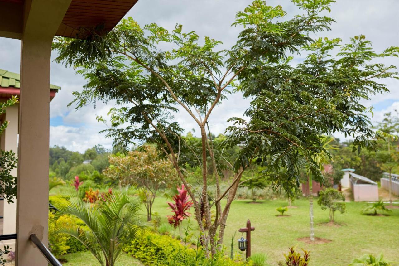 Andasibe Lemurs Lodge Bagian luar foto