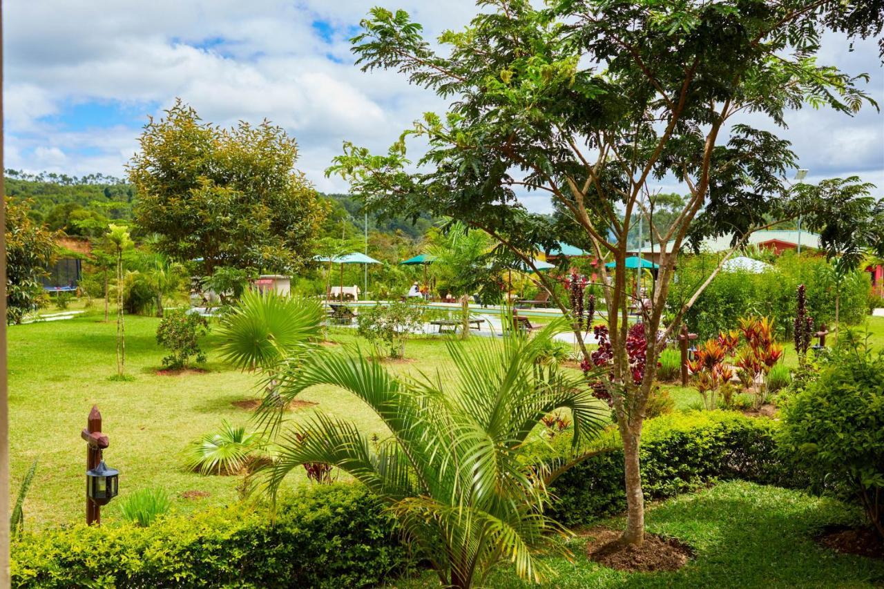 Andasibe Lemurs Lodge Bagian luar foto